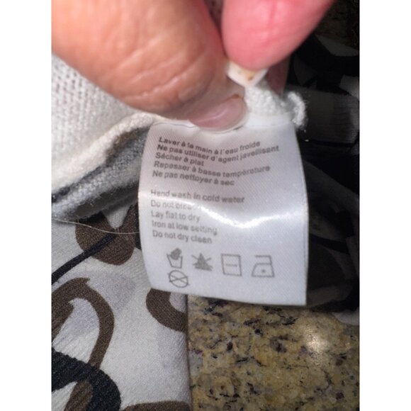 Charlie B Artsy Abstract Lightweight Sweater L Office Career Casual Classic Top - Picture 8 of 9